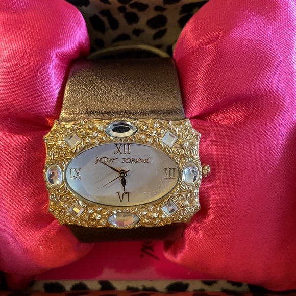 🪀Betsy Johnson watch🪀 - Picture 2 of 10